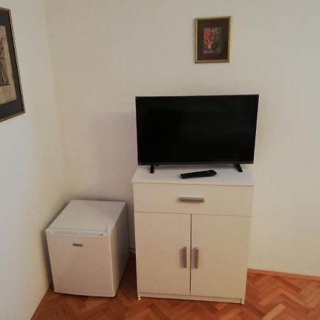 Sobe Sabec Bed & Breakfast Postojna Eksteriør bilde