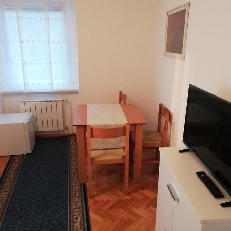 Sobe Sabec Bed & Breakfast Postojna Eksteriør bilde