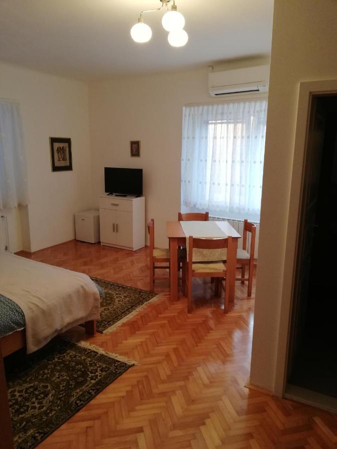Sobe Sabec Bed & Breakfast Postojna Eksteriør bilde