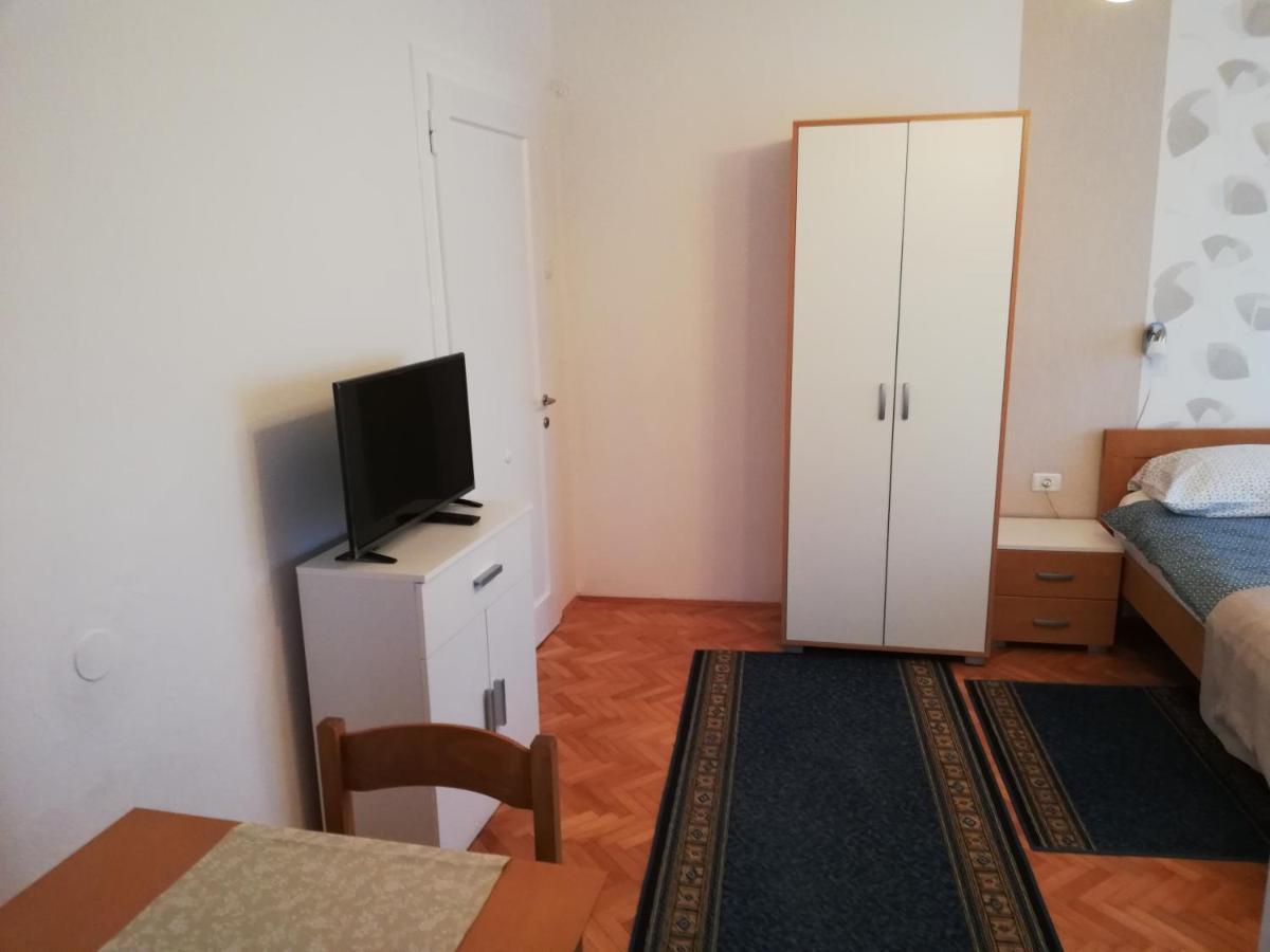 Sobe Sabec Bed & Breakfast Postojna Eksteriør bilde